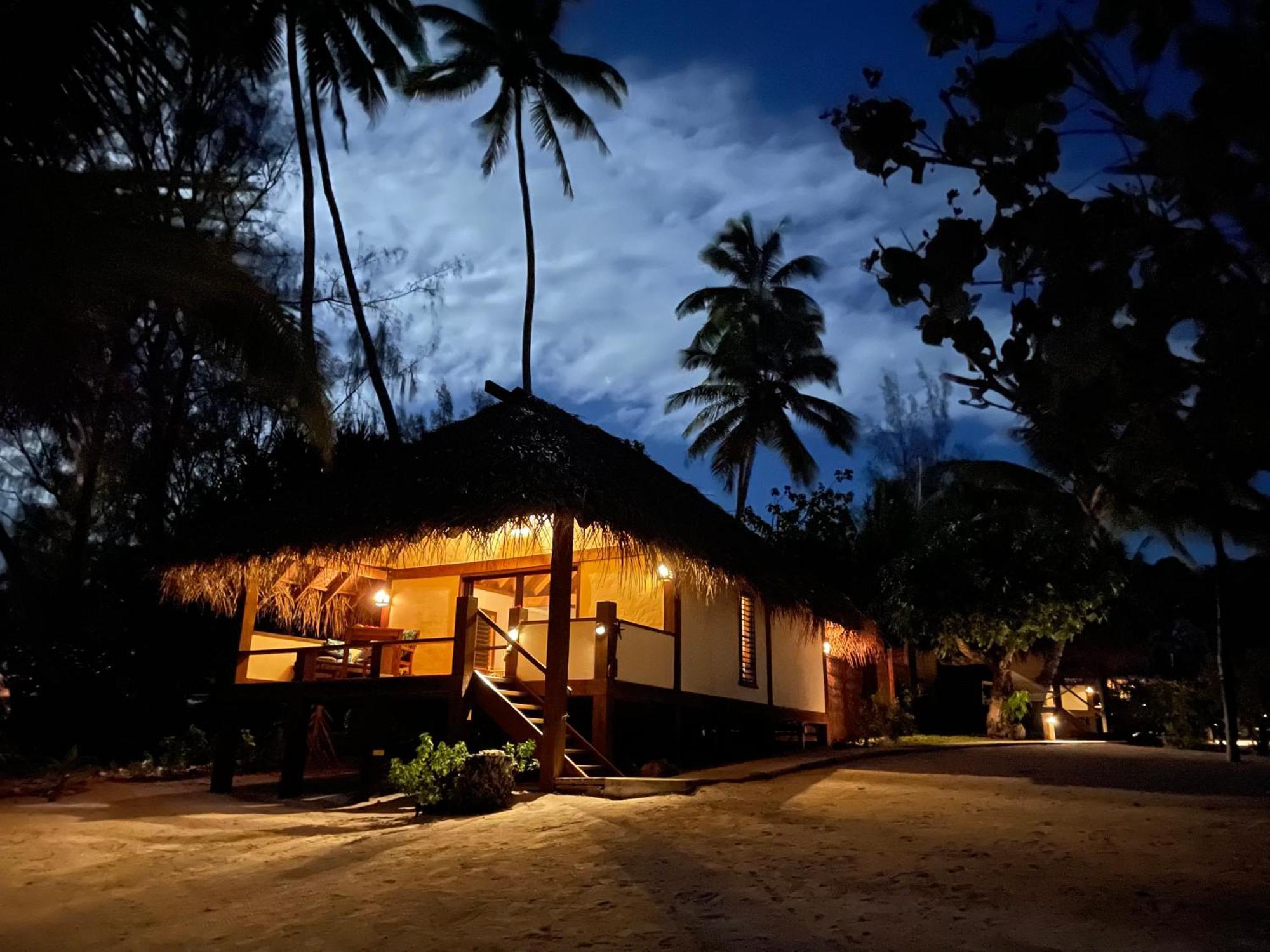 Etu Moana Boutique Beach Villas - Adults Only Arutanga Exteriör bild